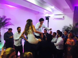 Musika BAND - Orchestre et Dj Live MARIAGE JUIF - Musique Hassidique Israelo Oriental World POP RnB Soul Rock - Henne Houpa Houppa Mariage juif, Bar / Bat Mistvah, Hazanout cérémonie religieuse MusiKa BAND Yoni ELMALEH